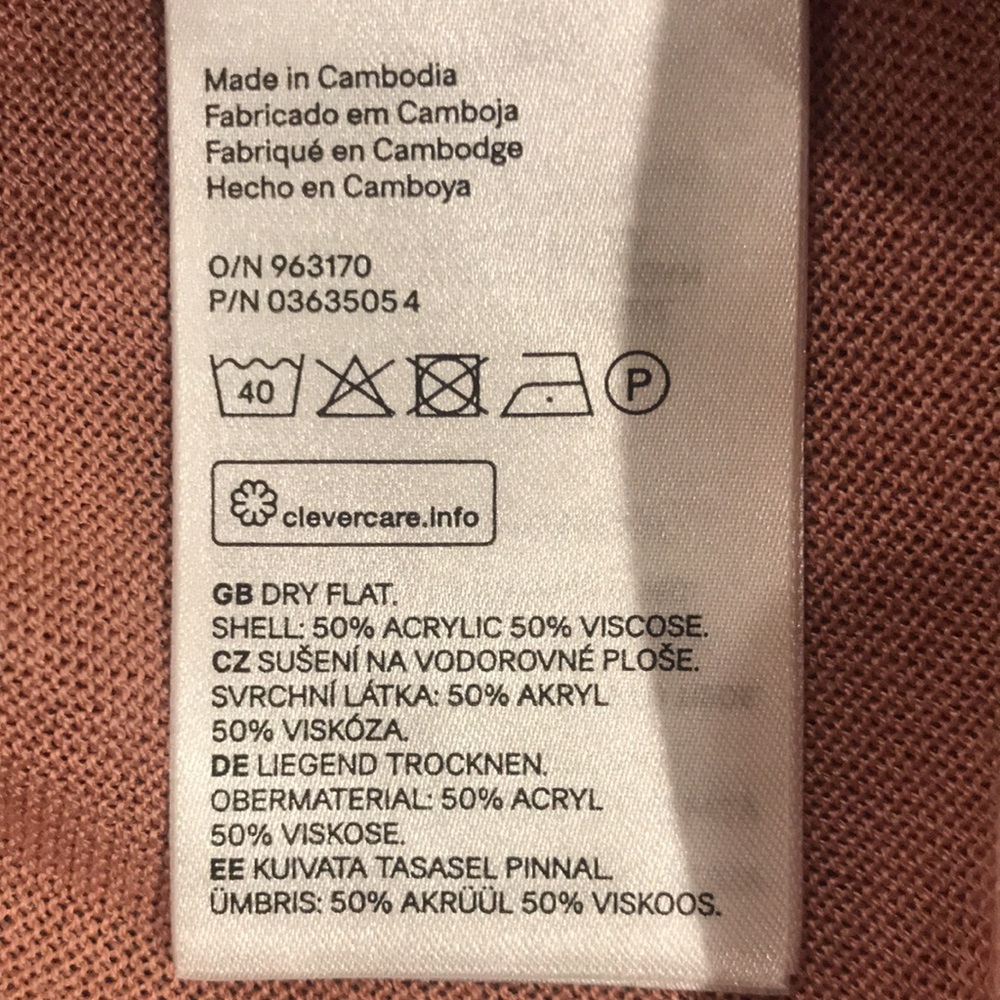 H&M basic long sleeve blouse - Picture 6 of 6